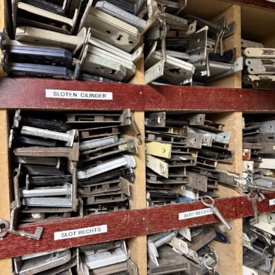 Grote voorraad sloten