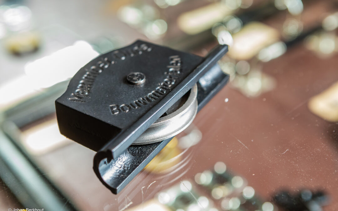 Gietijzeren Schuifdeurwielen Kopen | Origineel met Kogellagers | Mammoet Oude Bouwmaterialen